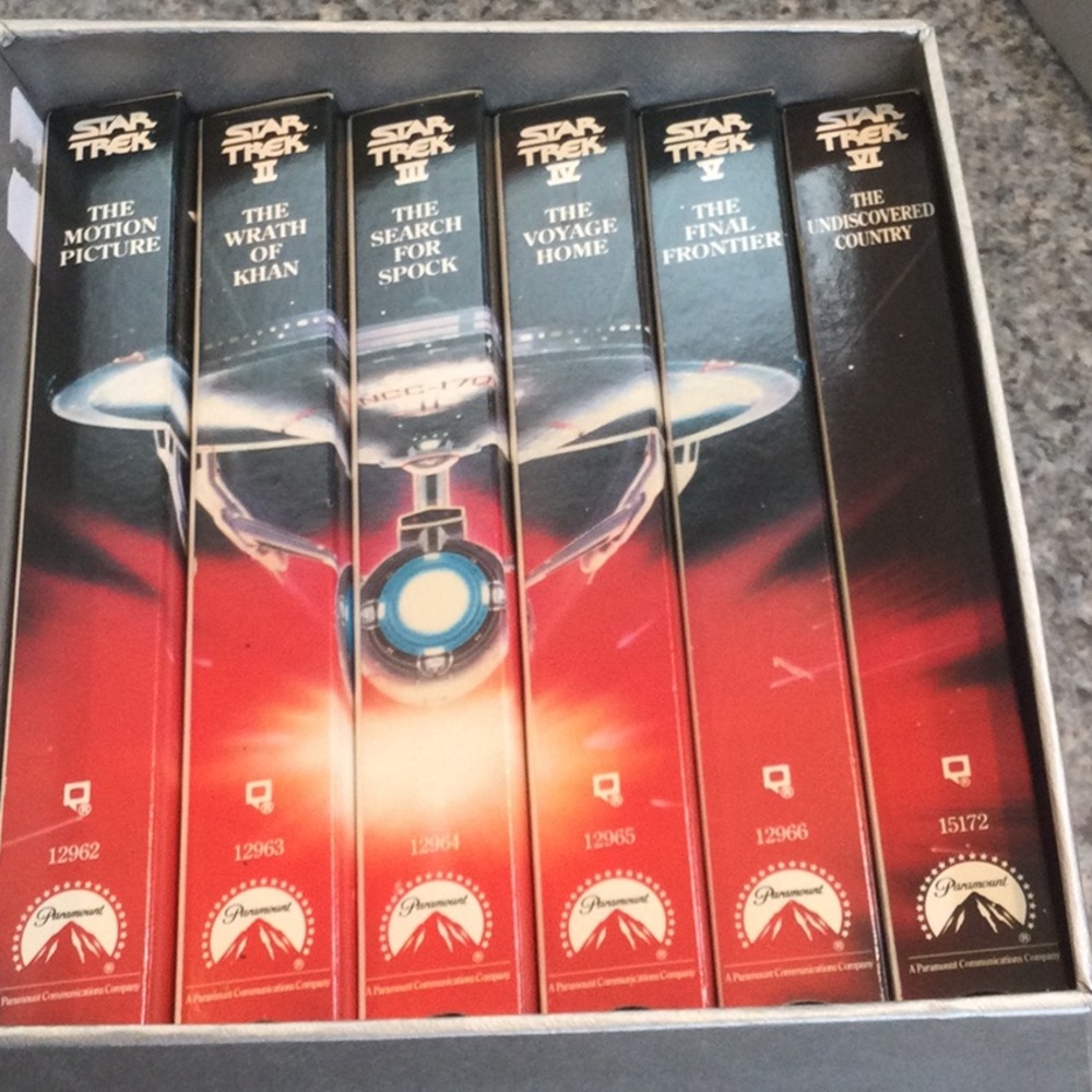 Star Trek VHS Screen Voyages. Collectors box of 6. Paramount 1993